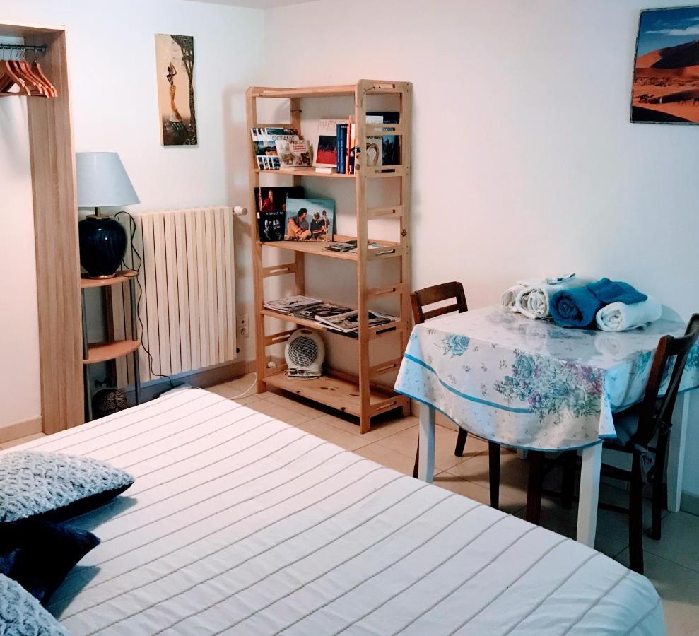 Chambre Et Salle De Bain Prive S'Ouvrant Sur Terrasse, Jardin Et Cuisine D'Ete Quillan Bagian luar foto